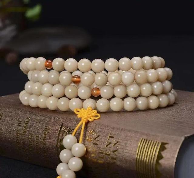 文玩|给文玩新手的建议！3种文玩不要选，费时费力又费钱，不买不后悔