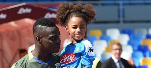 『英超』英超球星巴神式喜当爹!1500英镑一晚女郎找上门:孩子是你的