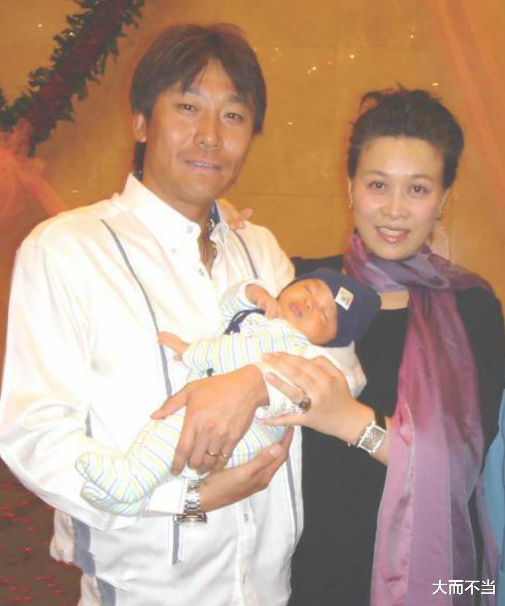 那英|乐坛“一姐”的生猛往事:从3岁“打”到53岁,这辈子没怂过