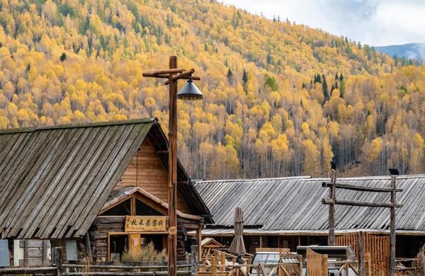 穽底村|国内赏秋最美地，秋天只有短短十几天，游客经常一边赏秋一边看雪