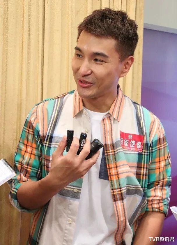 #TVB#已卖身给TVB!43岁人气视帝自曝签约到退休:即将进军乐坛做歌手