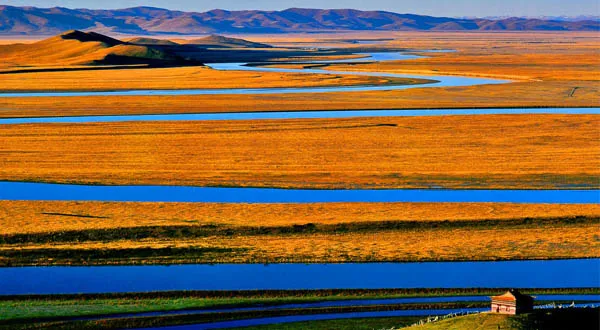 66号公路▲中国的66号公路！这条藏在川西的草原天路，每一帧都是流动的大片|思鹿旅行推荐