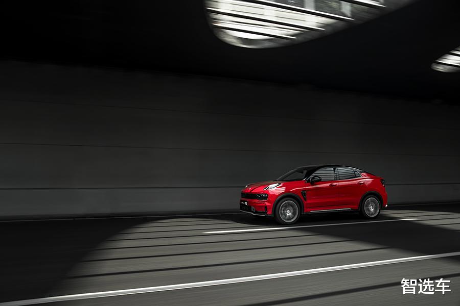 「地下城与勇士」17.58万起，零百加速6.7秒，标配2.0T+8AT，领克05怎么选更值？