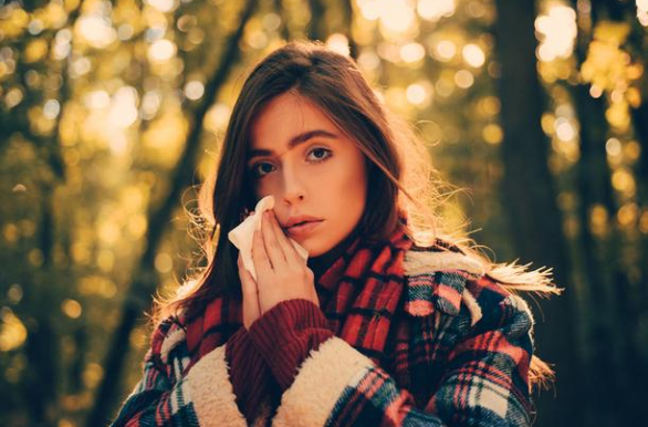 衰老|女性开始衰老时，“脸部”先告诉你！5个表现都没中，说明还年轻