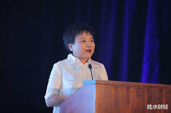 东方园林|女首富的“衰败”之路：从身价190亿，到负债290亿，套现18亿离场