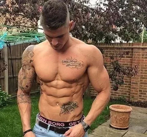 血糖■体脂率低于10%的腹肌，你自己感受下，太过瘾了!