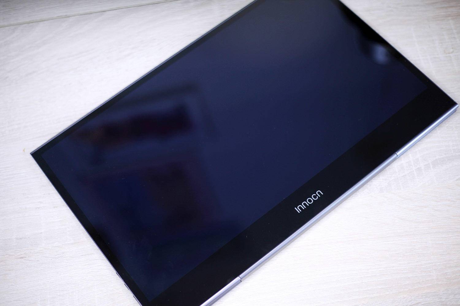 显示器|超薄，折叠，触屏，高色域，144Hz！Innocn便携显示器测评