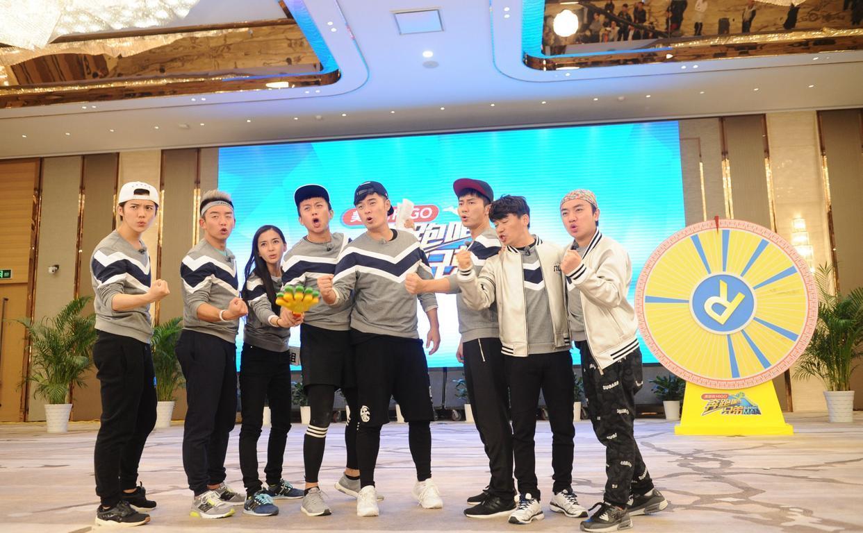 奔跑吧兄弟▲《奔跑吧》近期或将官宣，原班人马能否回归？他竟带学员来踢馆