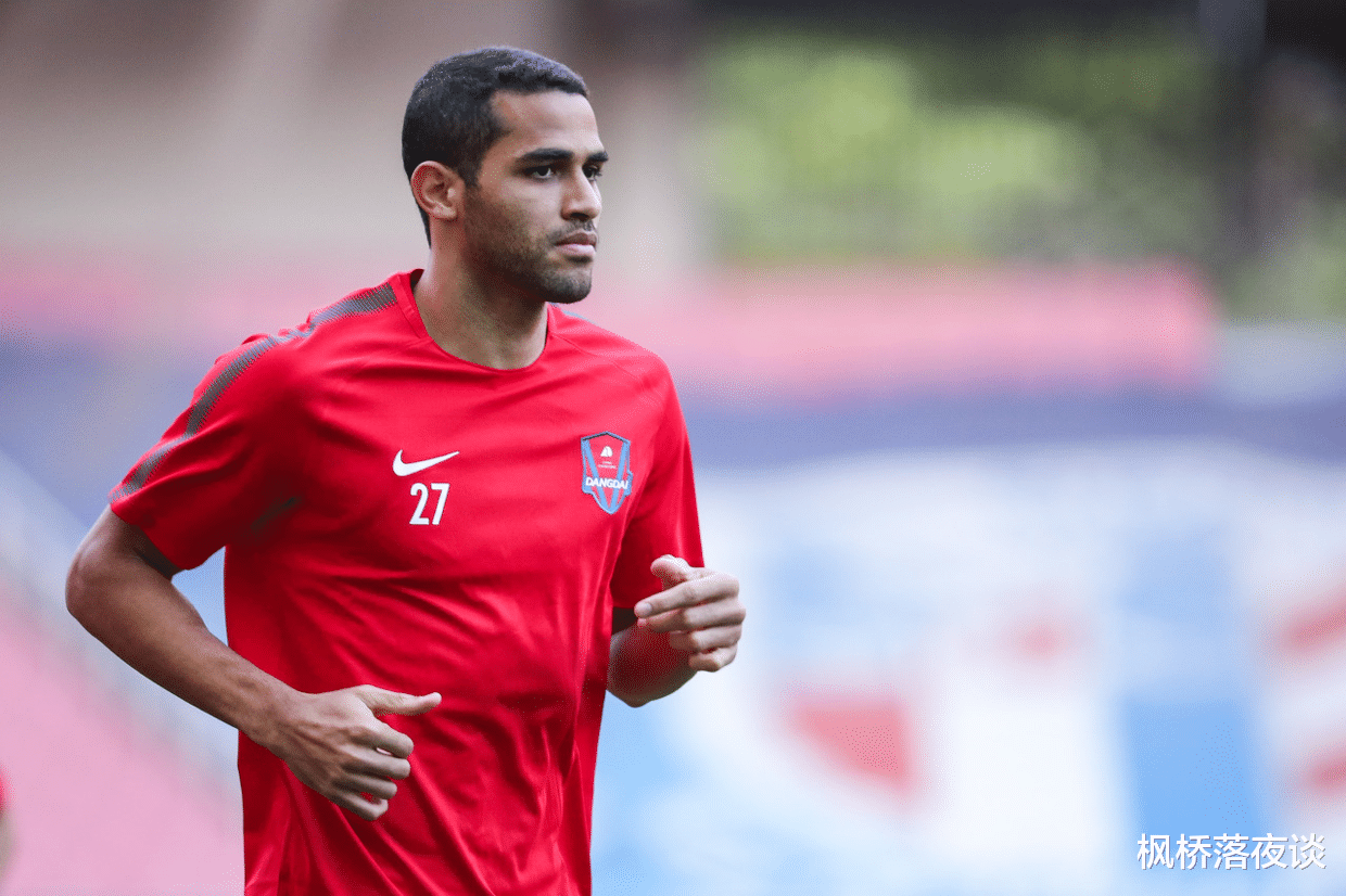 国足|为进国足忍辱负重？巴西锋霸被欠薪5个月不吭声，用9个进球回敬！