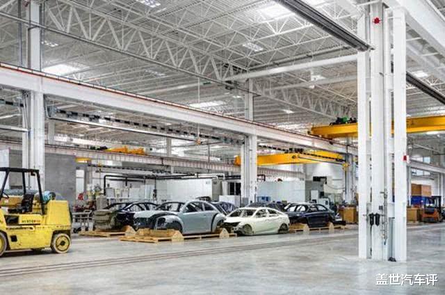 『国产车』又一国产车“弹尽粮绝”，工厂关门拖欠工资，车主无家可归