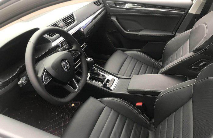 斯柯达速派▲19万喜提斯柯达速派，对比开过的迈锐宝XL，车主：想说八个字