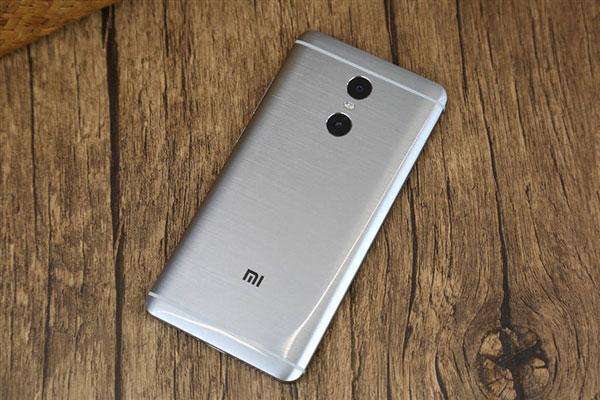 小米手机中的3款“废柴”，入手等于“踩坑”，网友：咋不早说