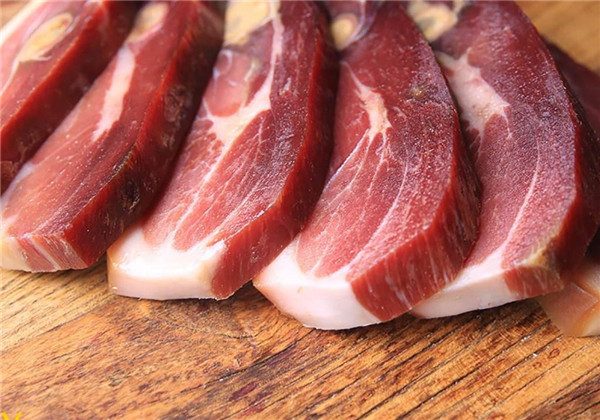 金华火腿|为什么说每10根金华火腿里，会有一条狗腿？其实原因很简单