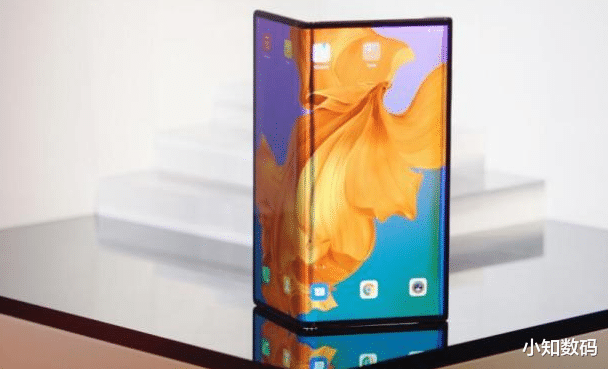 「三星」三星Fold2抢先亮相,机身迎来4大变化,比华为MateXs更漂亮
