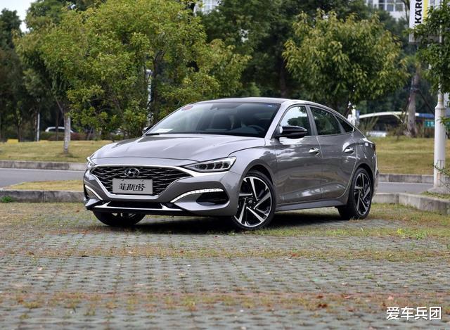 「思域」朋友问：15万预算选什么性能车？我推荐这3款！