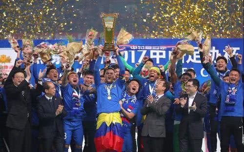 「中超」晚上10点，恒大卫冕中超迎来巨大挑战！曝新赛季比赛或不在广州踢