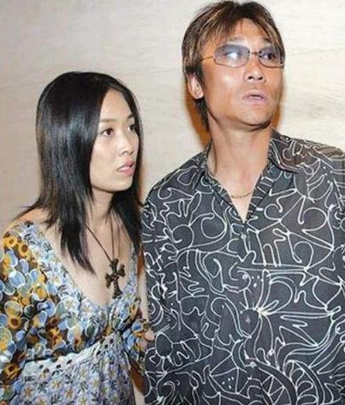 高峰|当年那英跟高峰同居十年，未婚生下一个儿子，潦草分手后来怎么样
