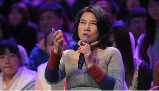 毕业后卖米粉的北大硕士，曾被董明珠当众怒斥，现在竟成了这样