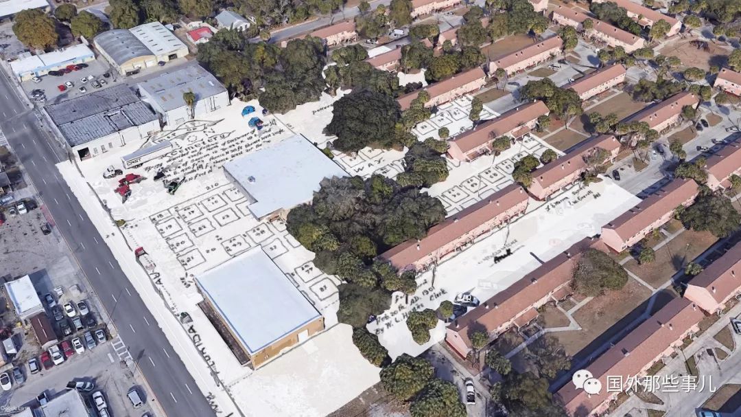 公寓底下惊现314副棺材 埋着850人