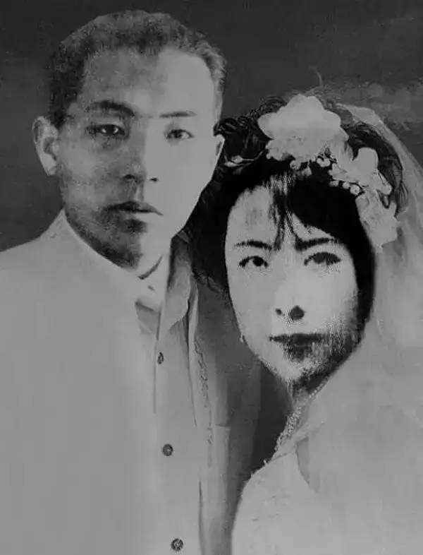 于凤至：她等丈夫50年，休书到了，她选择成全，回了四个字，丈夫哭红了眼