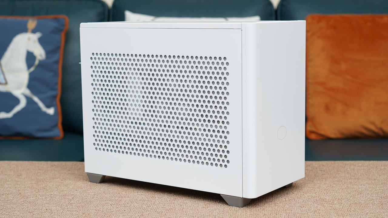 iOS|开学季买笔记本还是台式机？也许组台ITX小钢炮是不错的选择