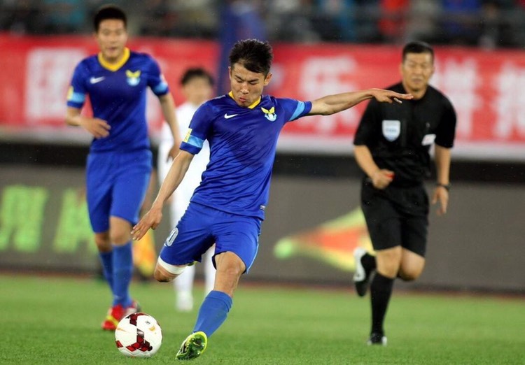 [于汉超]于汉超转会无人问津，大连剩一内援名额留给他？可接班卡拉斯科