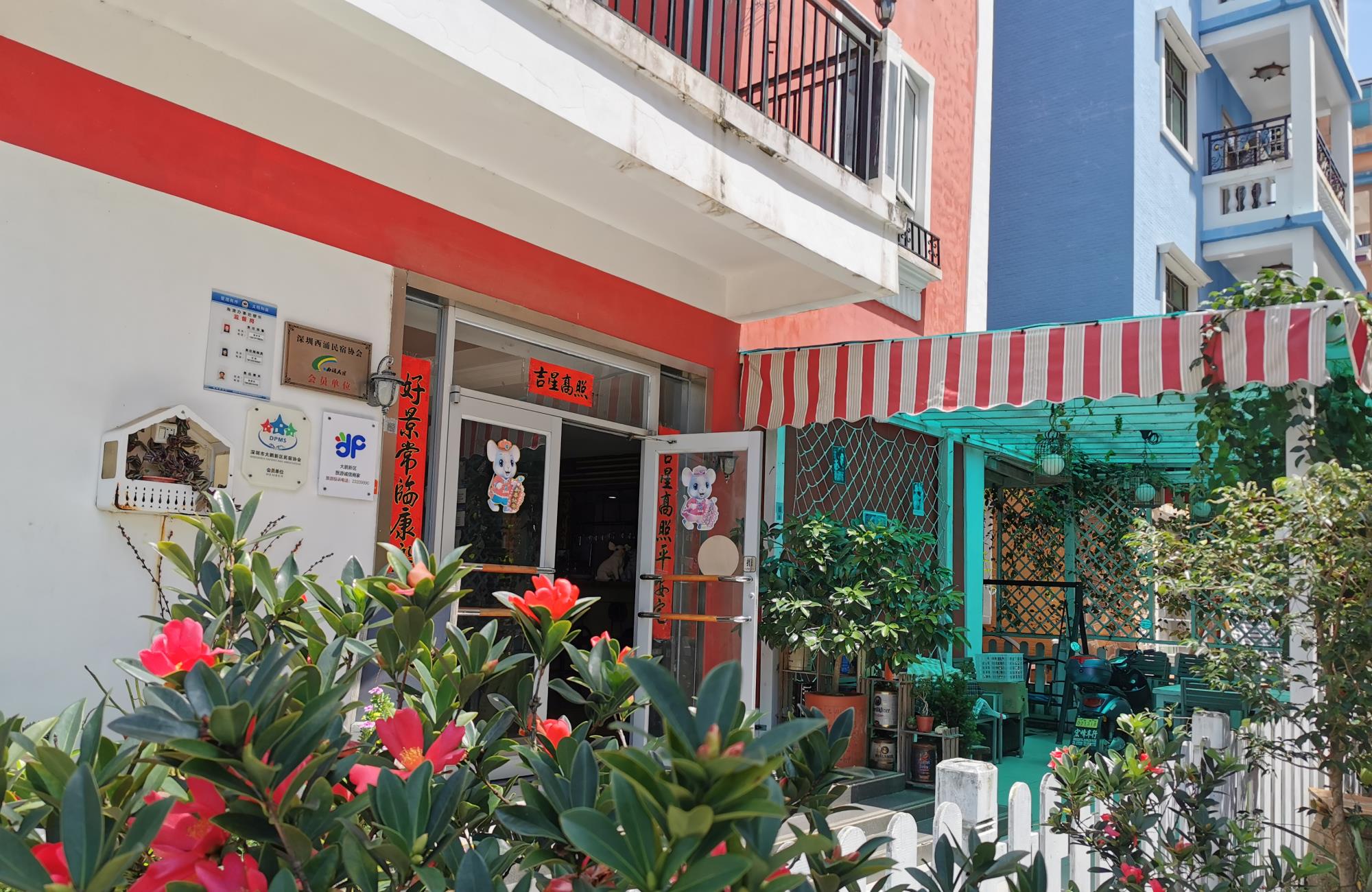 深圳市|实拍深圳西涌沙滩,民宿纷纷转让,今年做生意太难了