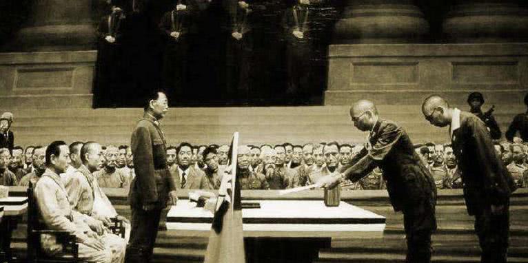 #岳家军#日本投降后，中国士兵打开日军仓库，里面的东西让人气得破口大骂