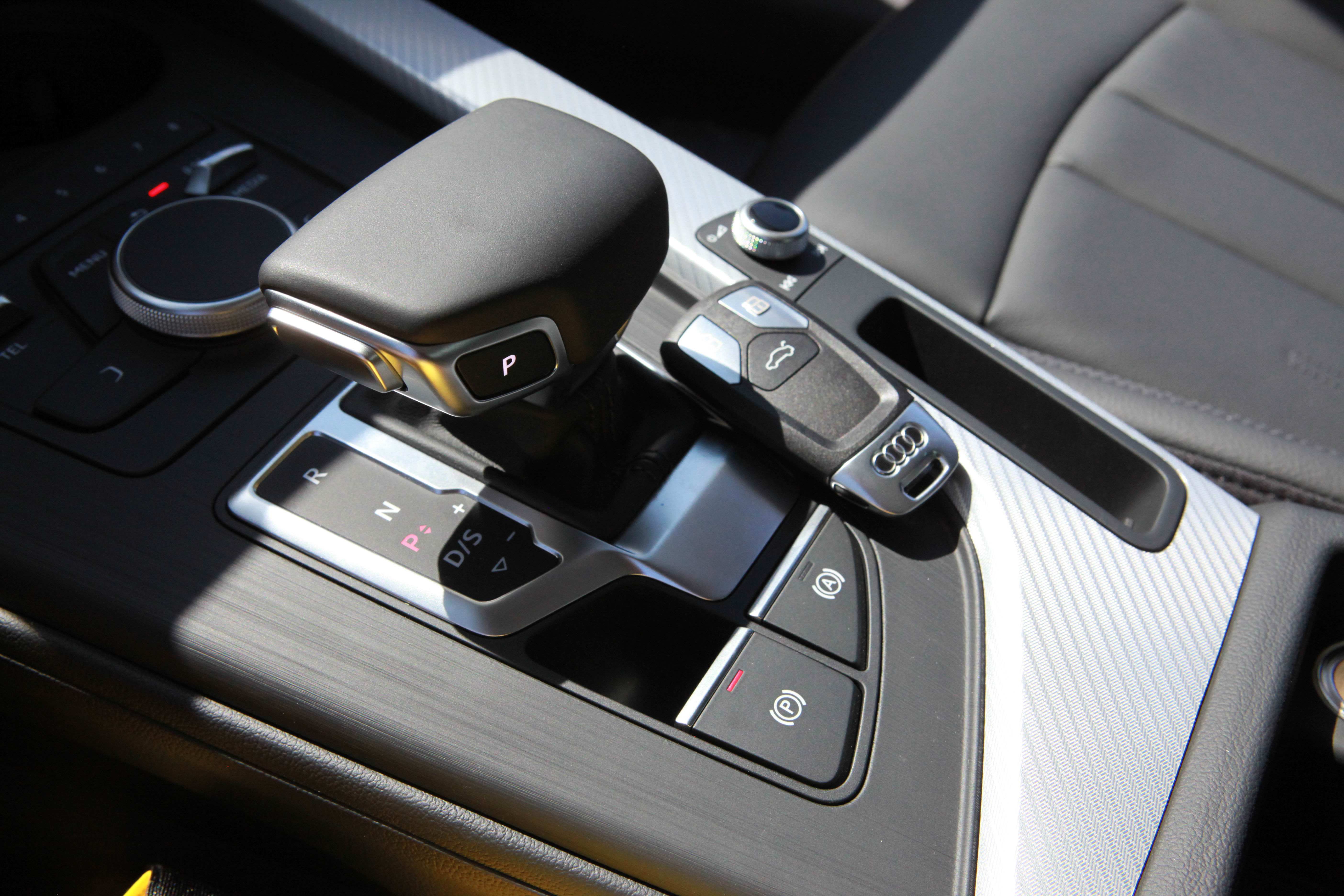 自动挡|自动挡汽车，N挡点火还是在P挡点火？一不小心就会毁了车！