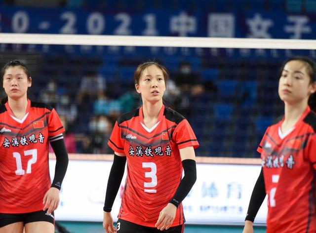 浙江女排|排超八强悬念再起，昔日联赛冠军喜迎重炮回归，明日将是生死战