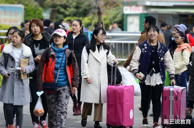 高校|确定了！各大高校寒假时间出炉，最多59天最少7天，学生哭晕了