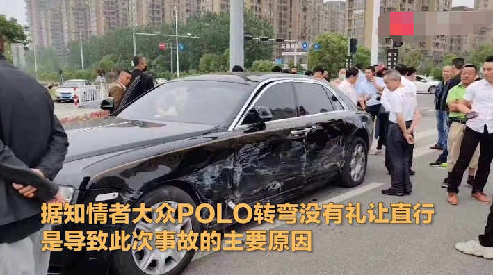 『大众迈腾』浙江一劳斯莱斯被撞后续：定损130万，大众司机主责