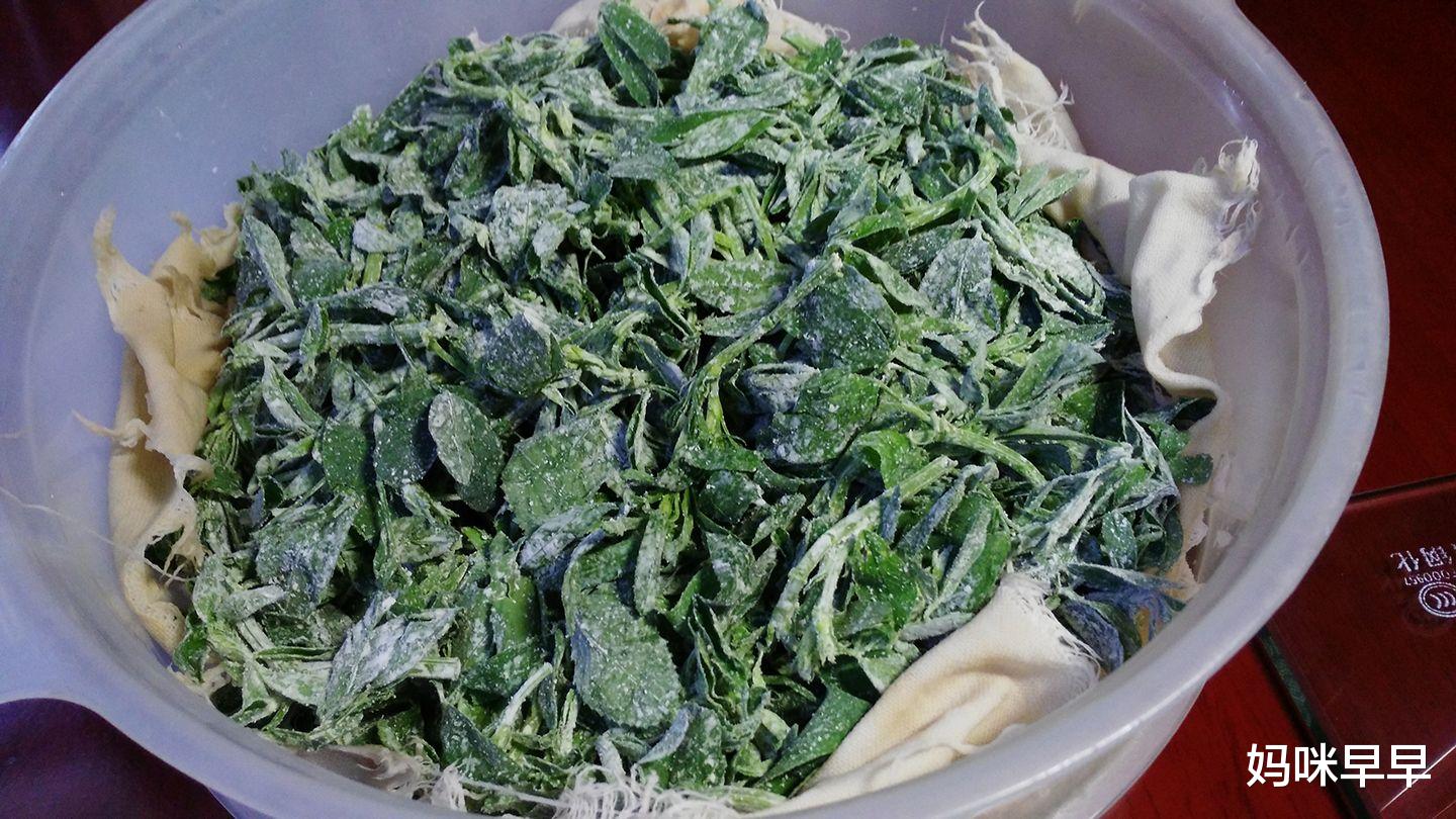 泡面|说一道小时候的菜，证明儿时家里穷，90后：最奢侈的是方便面