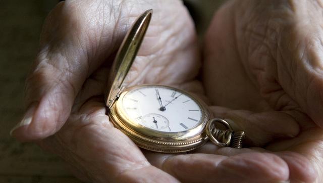 【科学家】为什么人类寿命如此短暂，不能长生呢？来听听科学家的解释