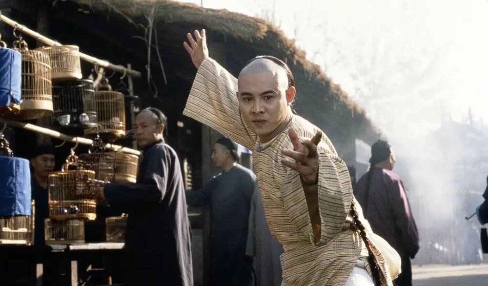 #李连杰#1993被誉为“李连杰年”，他总票房狂收7.1亿，成龙星爷都不及他