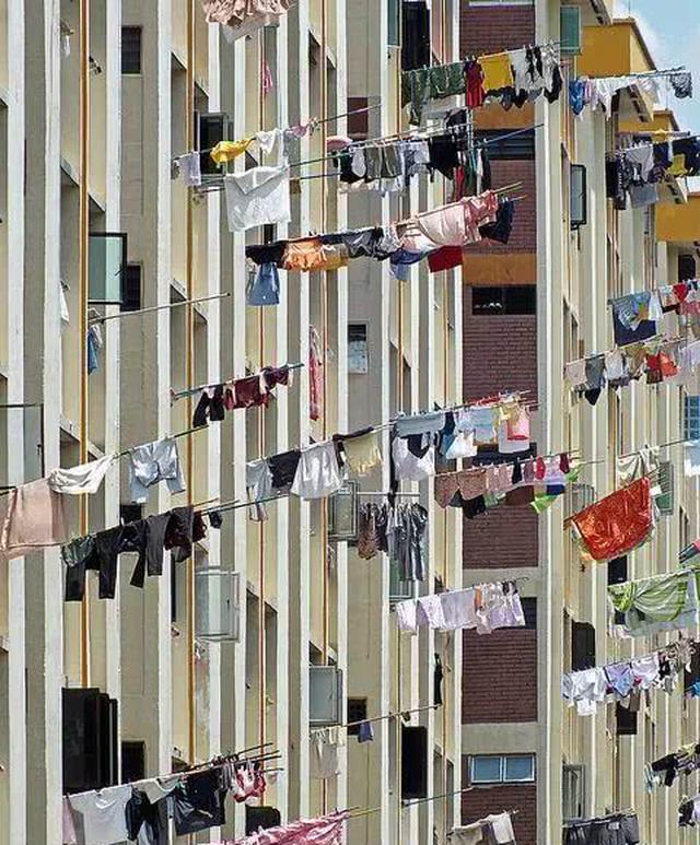 为什么晚上不能在阳台上晾衣服？