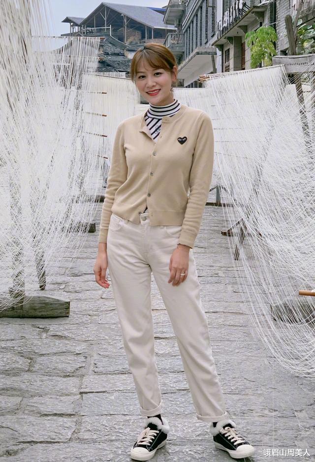 叶一茜|叶一茜女儿近照曝光，母女同框似姐妹，网友：田亮真幸福