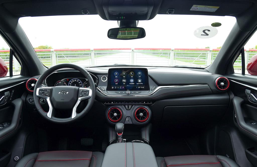 『锐界』终于没白等!美系再添“硬派”越野,配顶尖2.0T+9AT,比锐界霸气