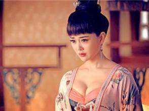 [华佗]少女腿部有痒疮，华佗用1条狗治病，少女小脸通红，次日就不痒了