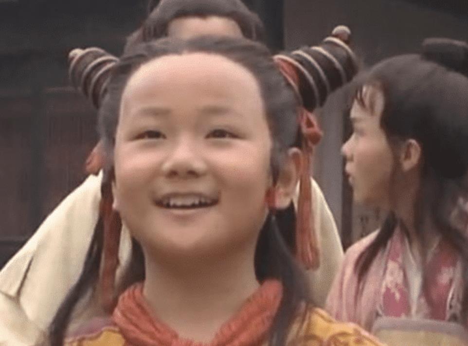 「曹骏」分手之后，曹骏还是原来的曹骏，但是蓝盈莹却已经判若两人
