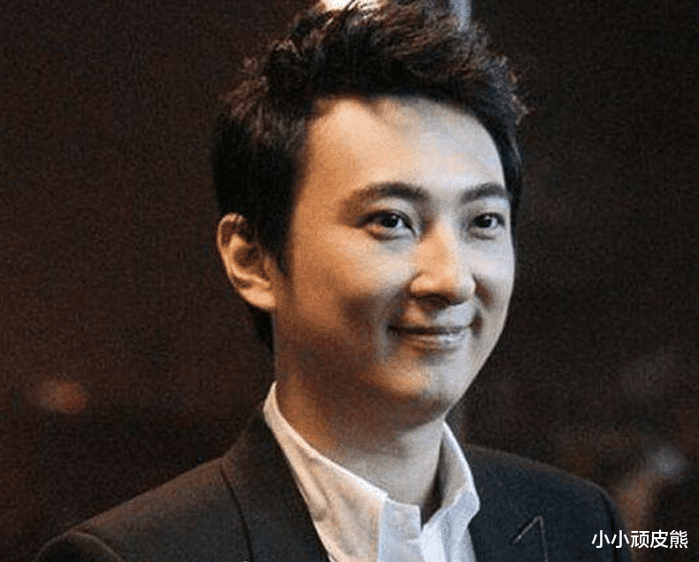 王思聪|曾自曝把安全裤献给著名导演，被王思聪撕成18线，今却混成这个样子！