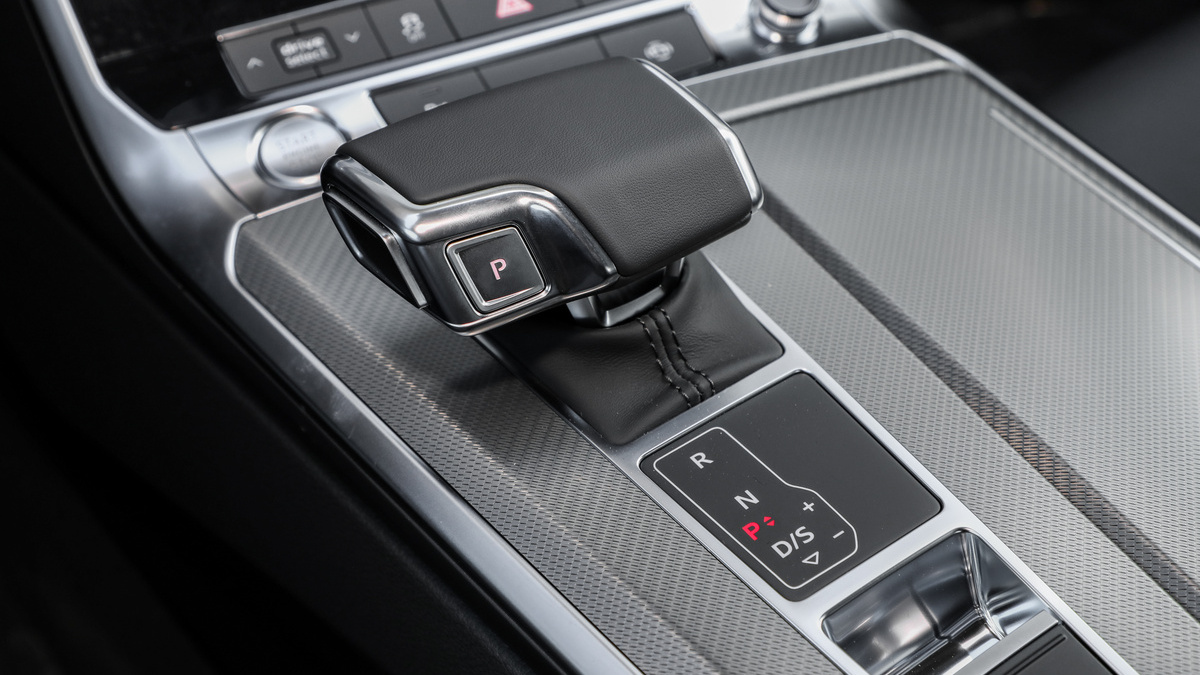 #红旗#预算40万,先试沃尔沃S90,再开奥迪A6L,车主:差距明显