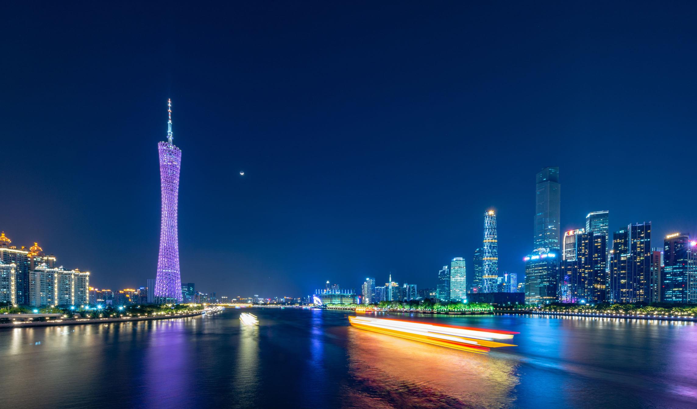 美食|一生必去的4座城市，没人陪也要去，看看你去过几座？