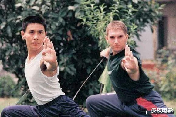 #电影#赵长军在电影圈不红，是因为他在另一个圈子里红的发紫