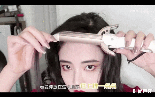 烫发|这个冬日，换个复古发型配你的100件大衣都很合适！