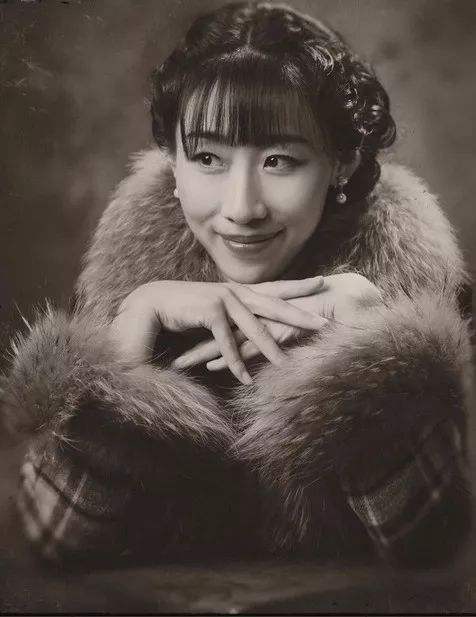 中央戏剧学院|17岁上中戏28岁终走红，被吐槽“长得像驴脸”，将“骚”演到极致！