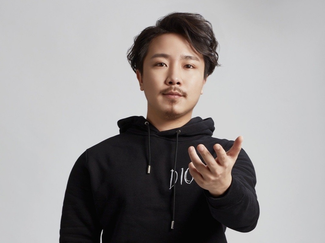 大锤哥：虎牙知名主播“大锤哥”账号被封，工资全扣，解封时间尚未可知