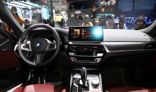 宝马5系|换代宝马5系亮相！降到35万，90后不用等了