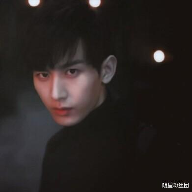 张起灵|成毅为了张起灵减肥还健身，虽然当时没有火，如今感觉也是很经典