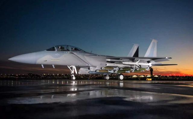 南海|稀土制裁已无效！美军放弃F35买144架三代机，一架等于4架歼20